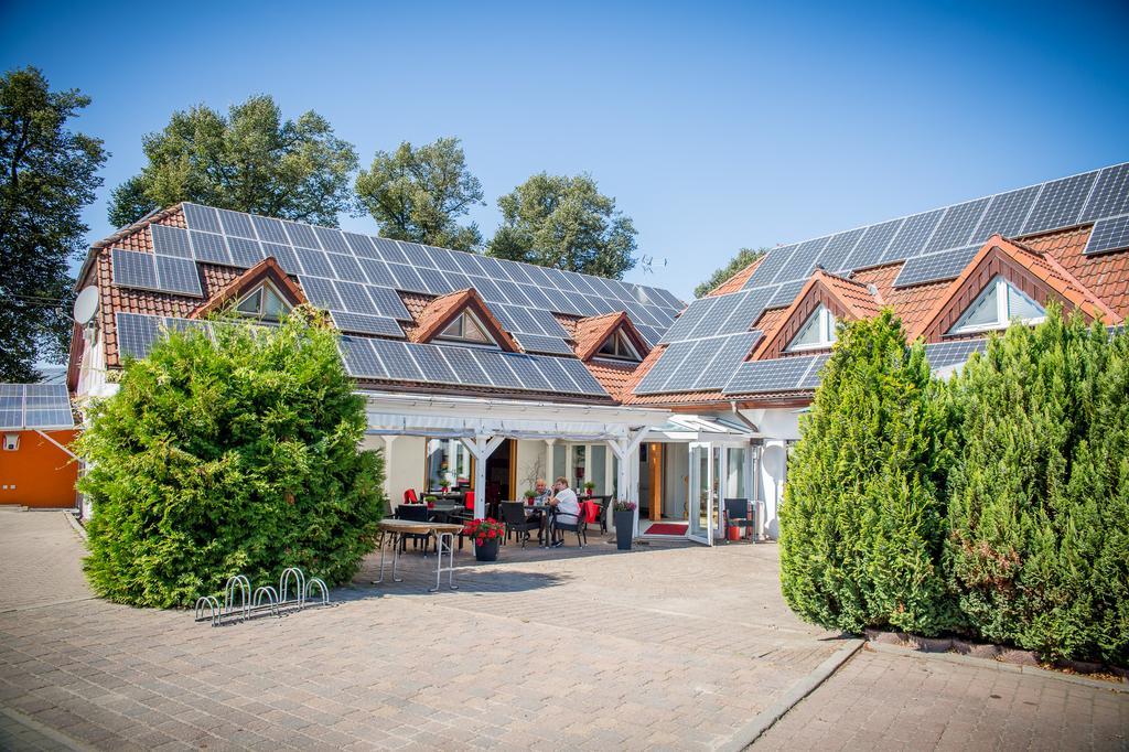 Landhotel Zum Baggernpuhl Wachow Экстерьер фото